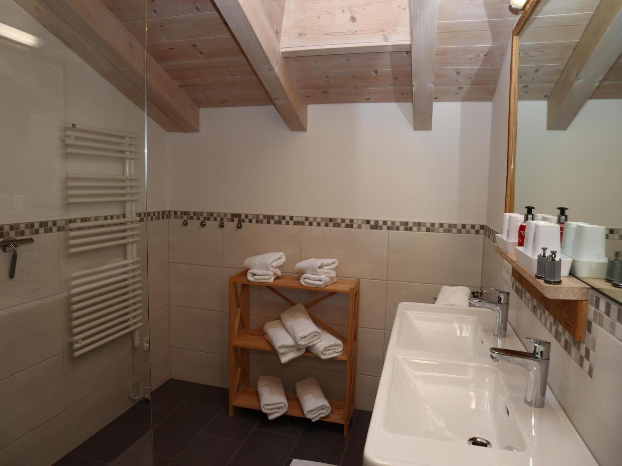 Apartment Rohregger, Neukirchen Neukirchen am Grossvenediger Ngoại thất bức ảnh